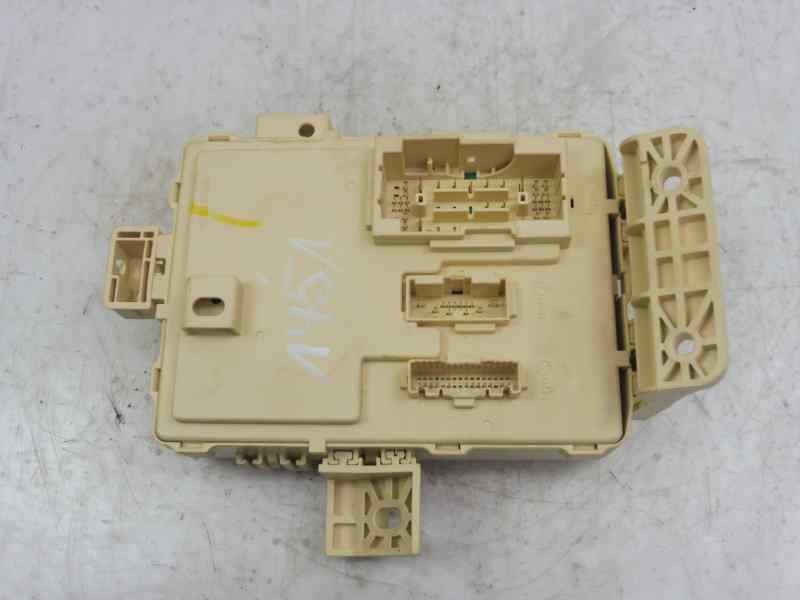 Recambio de caja reles / fusibles para hyundai tucson 25 aniversario 4x2 referencia OEM IAM 91950D3560 TL35601510178823 