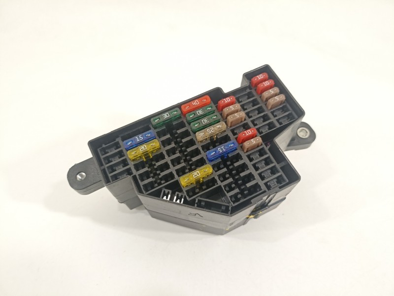 Recambio de caja reles / fusibles para volkswagen scirocco (137) 1.4 tsi (90kw) referencia OEM IAM   