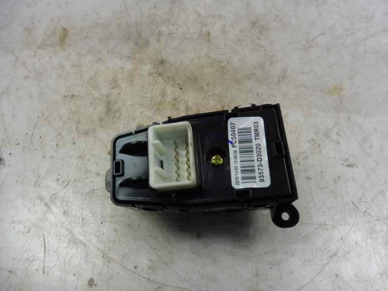 Recambio de mando retrovisor para hyundai tucson 25 aniversario 4x2 referencia OEM IAM 93573D3020  