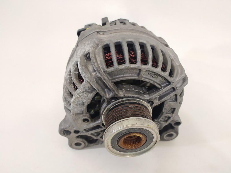 Recambio de alternador para volkswagen scirocco (137) 1.4 tsi (118kw) referencia OEM IAM 03C903023A  