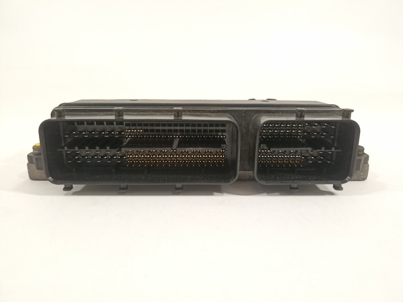 Recambio de centralita motor uce para toyota avensis (t27) active referencia OEM IAM 8966105D30 2759000183 