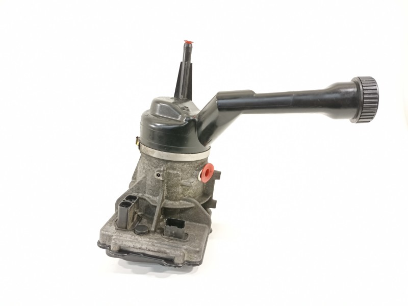 Recambio de bomba direccion para peugeot 308 sw envy referencia OEM IAM 9670700380  