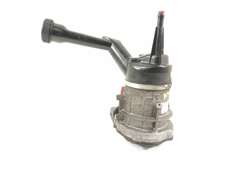 Recambio de bomba direccion para peugeot 308 sw envy referencia OEM IAM 9670700380  
