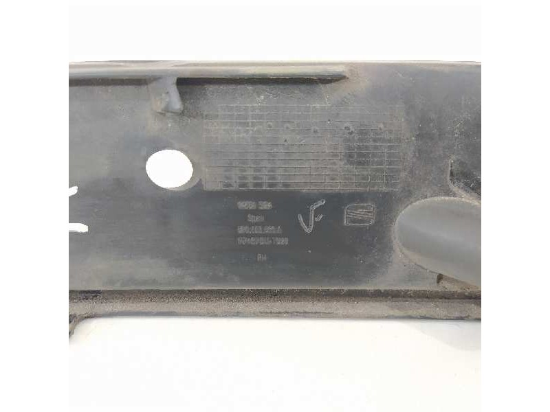 Recambio de rejilla paragolpes derecha para seat leon (5f1) style referencia OEM IAM 5F0853666A  