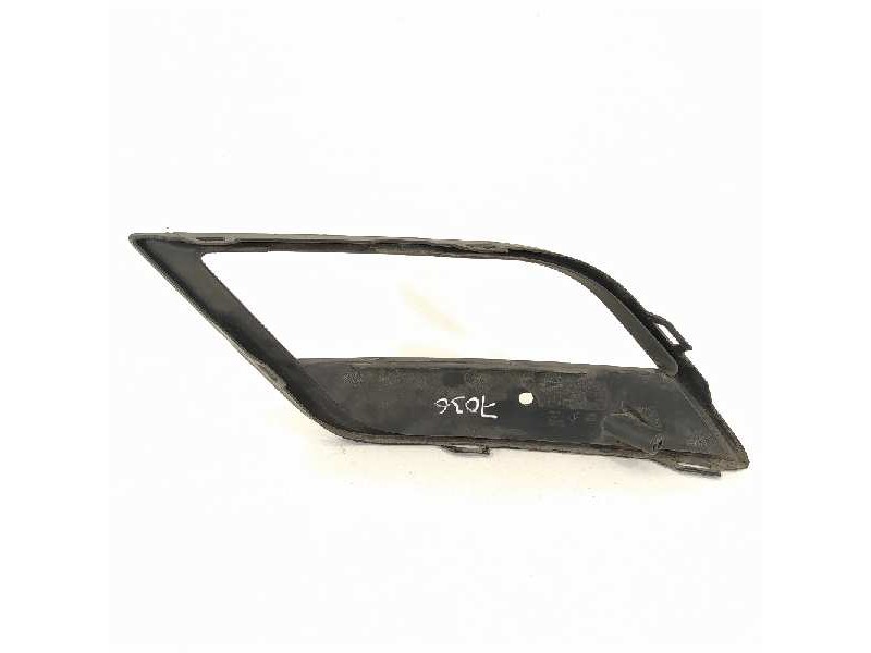 Recambio de rejilla paragolpes derecha para seat leon (5f1) style referencia OEM IAM 5F0853666A  