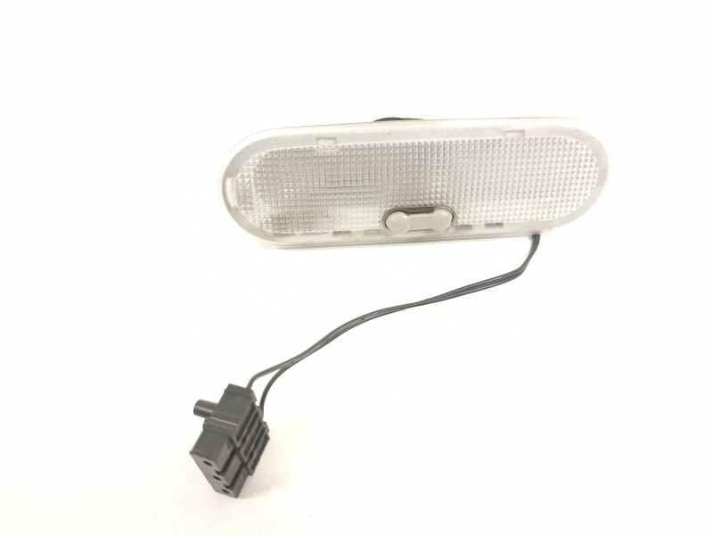 Recambio de luz interior para renault kangoo profesional referencia OEM IAM 8200074362  