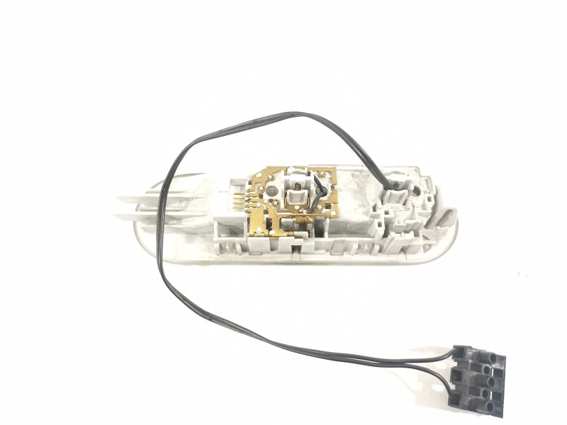 Recambio de luz interior para renault kangoo profesional referencia OEM IAM 8200074362  