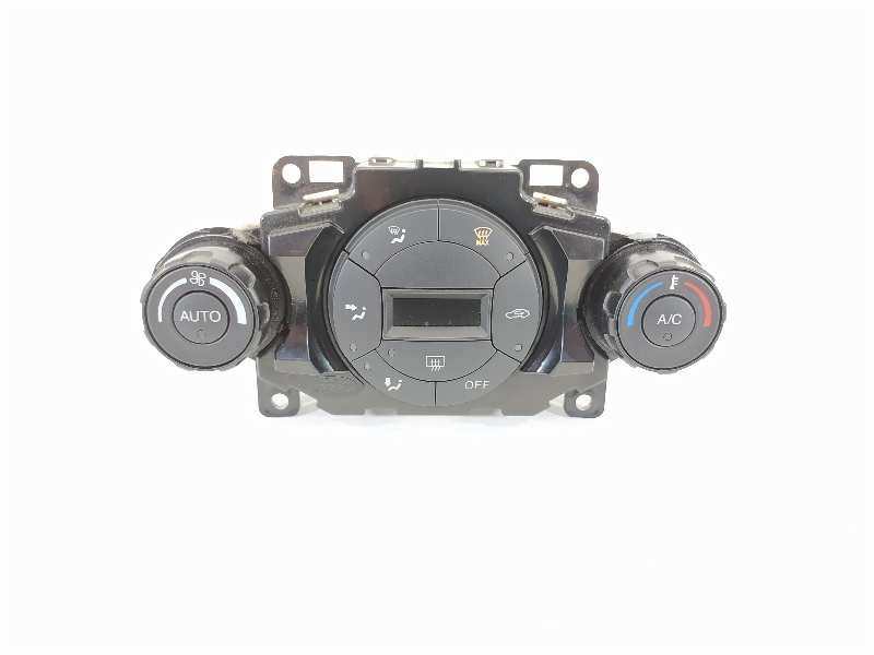 Recambio de mando climatizador para ford fiesta (cb1) trend referencia OEM IAM 8A6T18C612AJ  