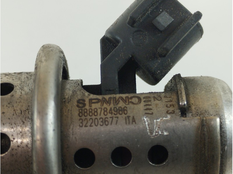 Recambio de inyector para volvo xc60 kinetic 2wd referencia OEM IAM 32203677 8888784986 