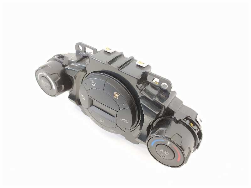 Recambio de mando climatizador para ford fiesta (cb1) trend referencia OEM IAM 8A6T18C612AJ  