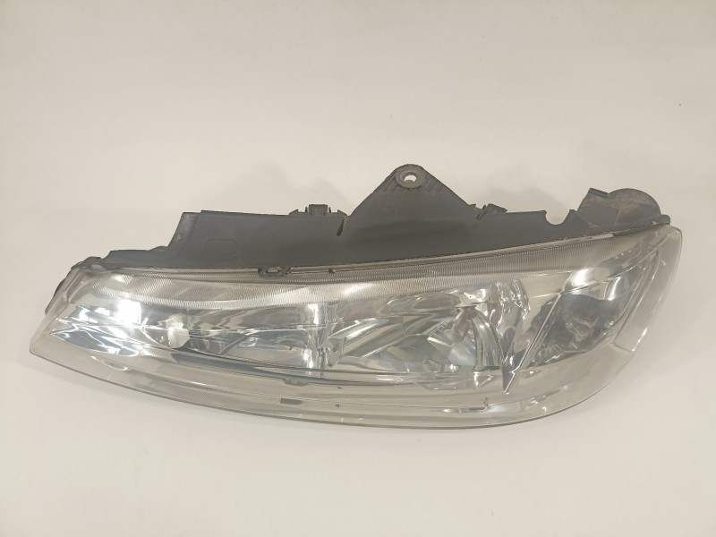 Recambio de faro izquierdo para peugeot 406 berlina (s1/s2) srdt referencia OEM IAM 9630423277  