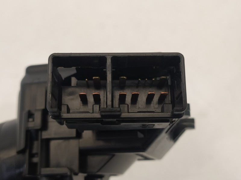 Recambio de mando limpia para toyota auris luna+ referencia OEM IAM 8465202411 0241117F582 