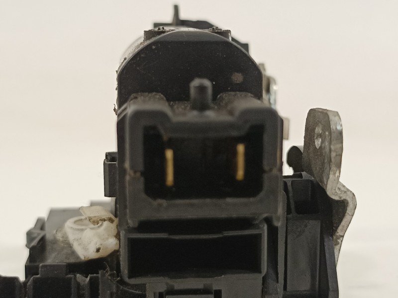 Recambio de cerradura puerta trasera derecha para dacia lodgy laureate referencia OEM IAM 825029154R  