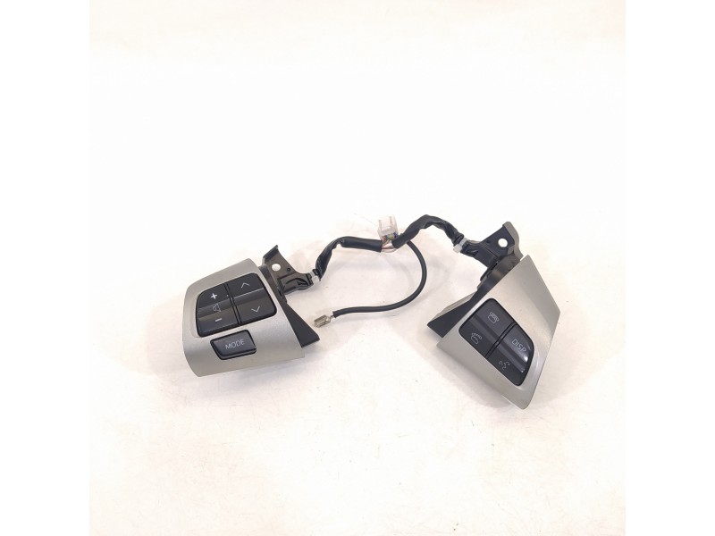 Recambio de mando volante para toyota auris luna+ referencia OEM IAM 8425002150  