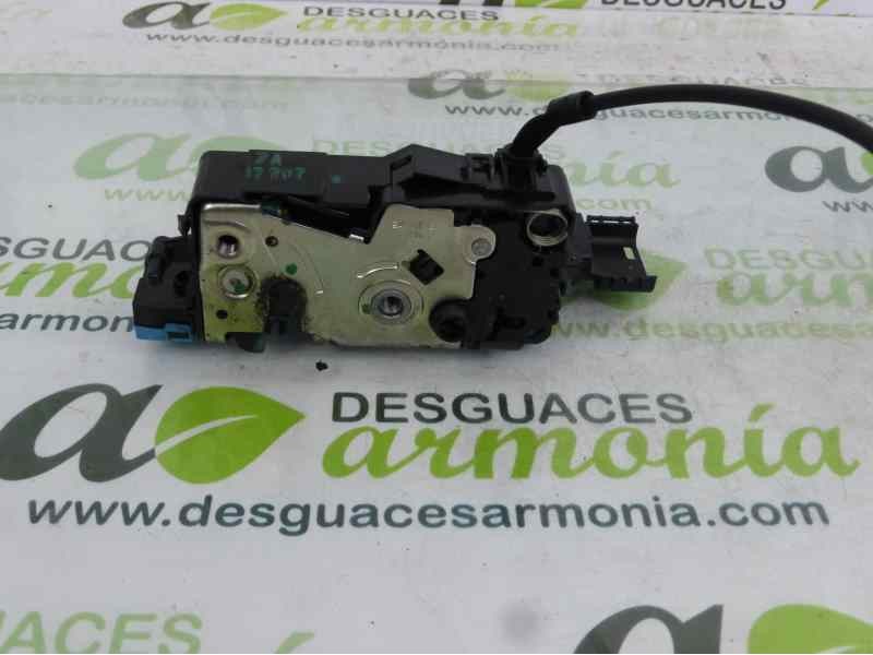 Recambio de cerradura puerta trasera derecha para peugeot 207 urban referencia OEM IAM 24099158  