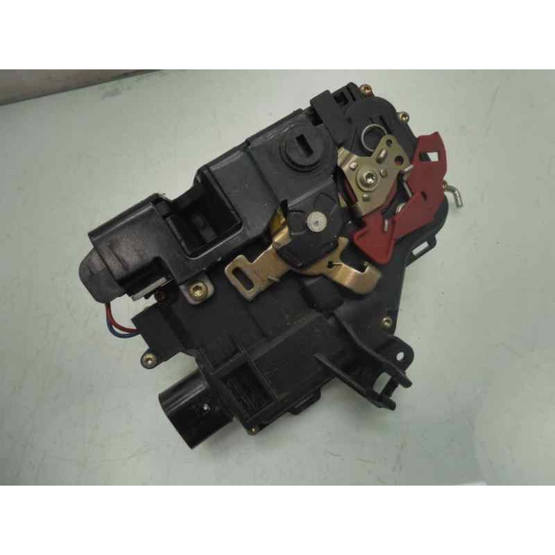 Recambio de cerradura puerta trasera derecha para audi a4 avant (8e) 2.5 tdi (114kw) referencia OEM IAM 8E0839016C  