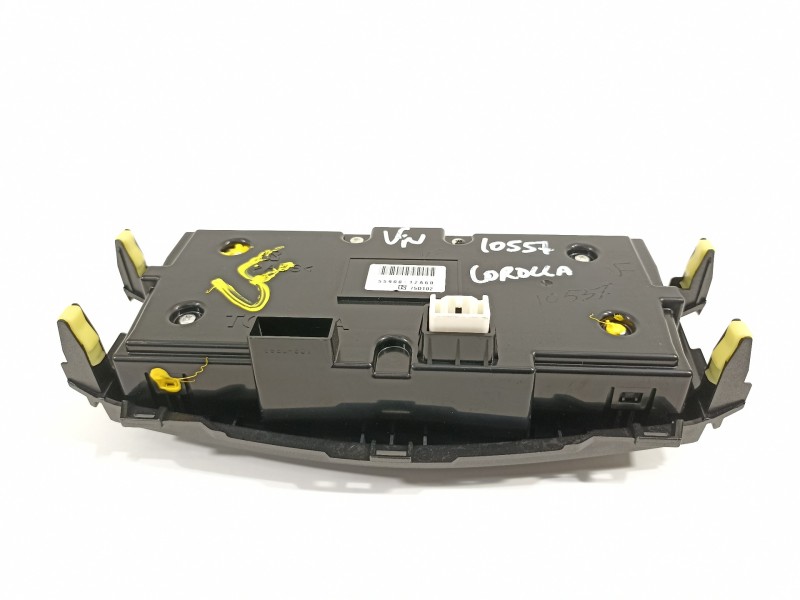 Recambio de mando climatizador para toyota corolla (e15) high referencia OEM IAM 5590012A60  