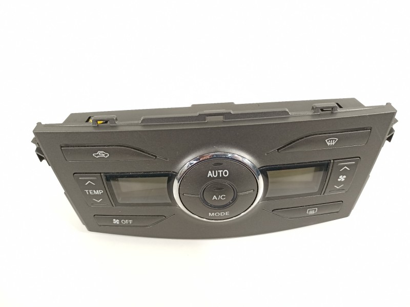 Recambio de mando climatizador para toyota corolla (e15) high referencia OEM IAM 5590012A60  