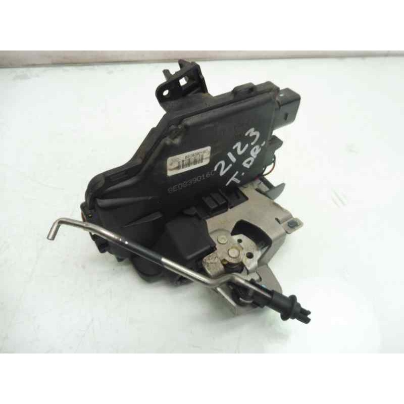 Recambio de cerradura puerta trasera izquierda para audi a4 avant (8e) 2.5 tdi (114kw) referencia OEM IAM 8E0839015C  