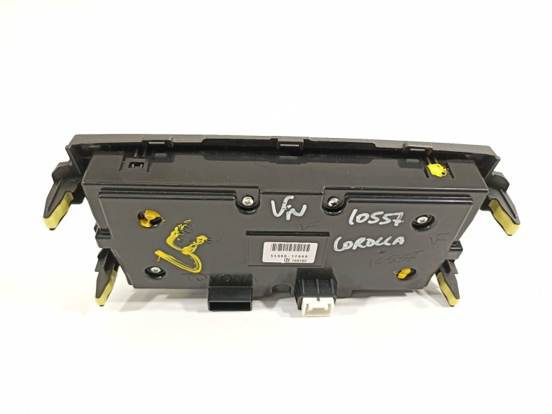 Recambio de mando climatizador para toyota corolla (e15) high referencia OEM IAM 5590012A60  