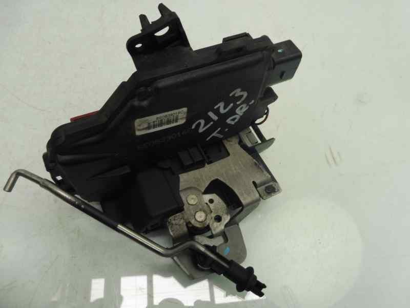 Recambio de cerradura puerta trasera izquierda para audi a4 avant (8e) 2.5 tdi (114kw) referencia OEM IAM 8E0839015C  