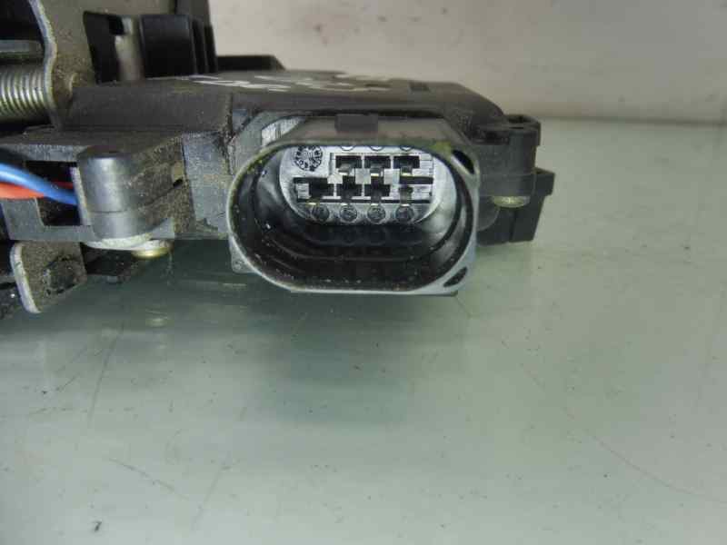 Recambio de cerradura puerta trasera izquierda para audi a4 avant (8e) 2.5 tdi (114kw) referencia OEM IAM 8E0839015C  