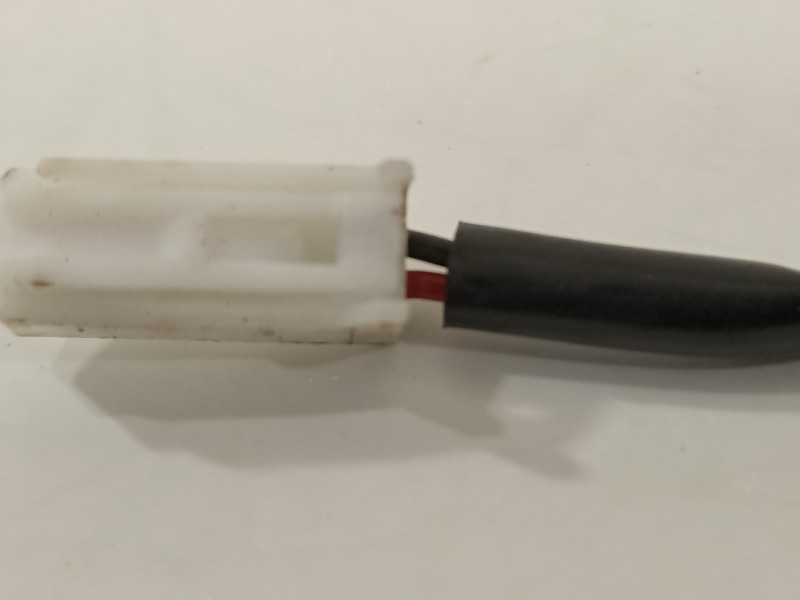 Recambio de maneta exterior porton para toyota corolla (e15) high referencia OEM IAM 15A563  