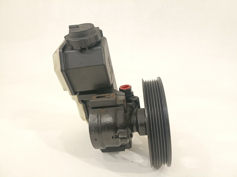 Recambio de bomba direccion para opel vectra b berlina básico referencia OEM IAM 90495957  