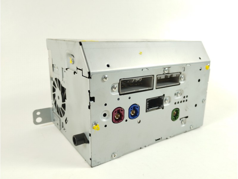 Recambio de sistema audio / radio cd para volvo xc60 kinetic 2wd referencia OEM IAM P31466982 31466982 