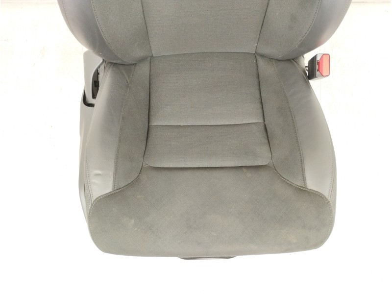 Recambio de asiento delantero derecho para volvo xc60 kinetic 2wd referencia OEM IAM 31446  