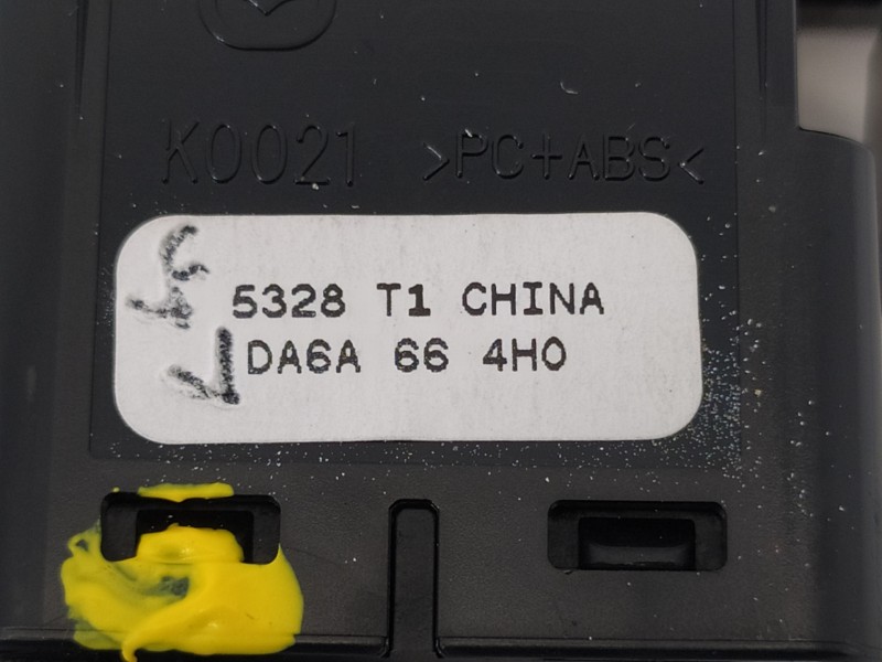 Recambio de warning para mazda 2 lim. () black tech edition referencia OEM IAM DA6A664H0  
