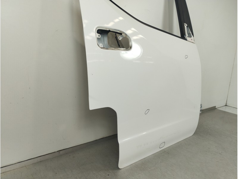 Recambio de puerta delantera derecha para nissan nv 200 (m20) evalia premium referencia OEM IAM   