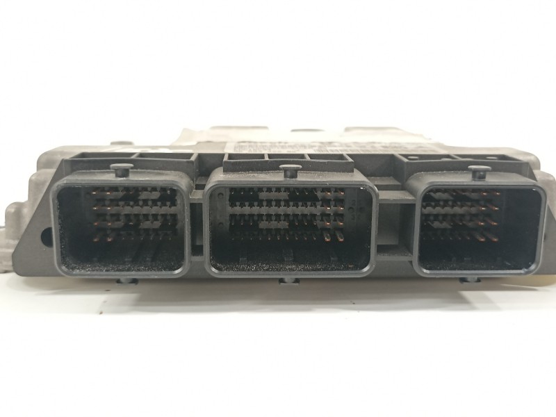 Recambio de centralita motor uce para citroën c4 berlina sx referencia OEM IAM 9659342280 0281011863 