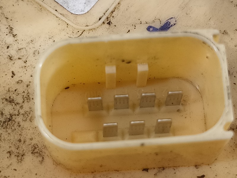 Recambio de bomba combustible para volvo xc60 kinetic 2wd referencia OEM IAM 31405482  