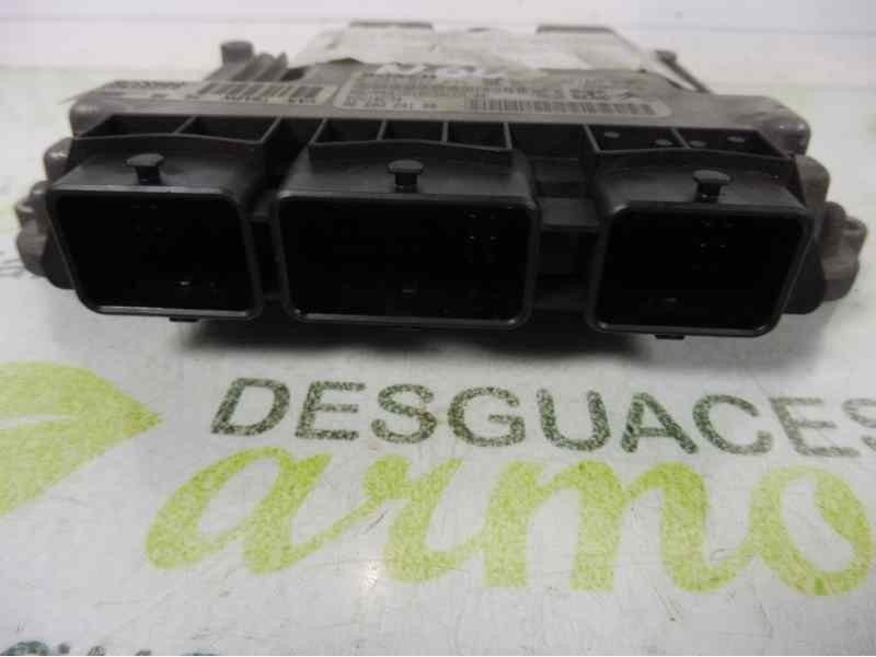 Recambio de centralita motor uce para peugeot 307 berlina (s2) xs referencia OEM IAM 9660324180 9653958980 0281011634