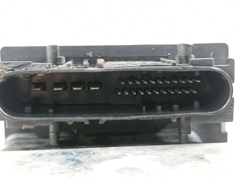 Recambio de abs para citroën c4 berlina sx referencia OEM IAM 9659457180  