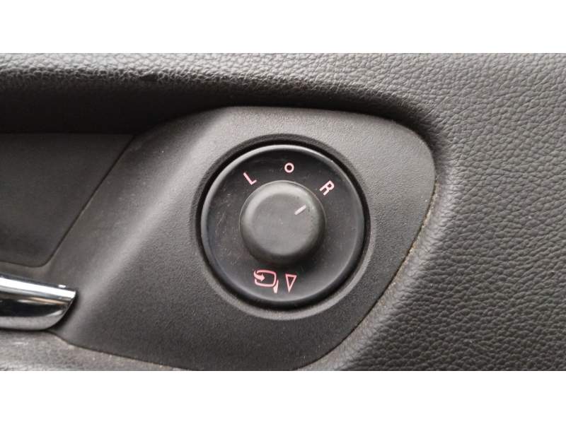 MANDO RETROVISOR 