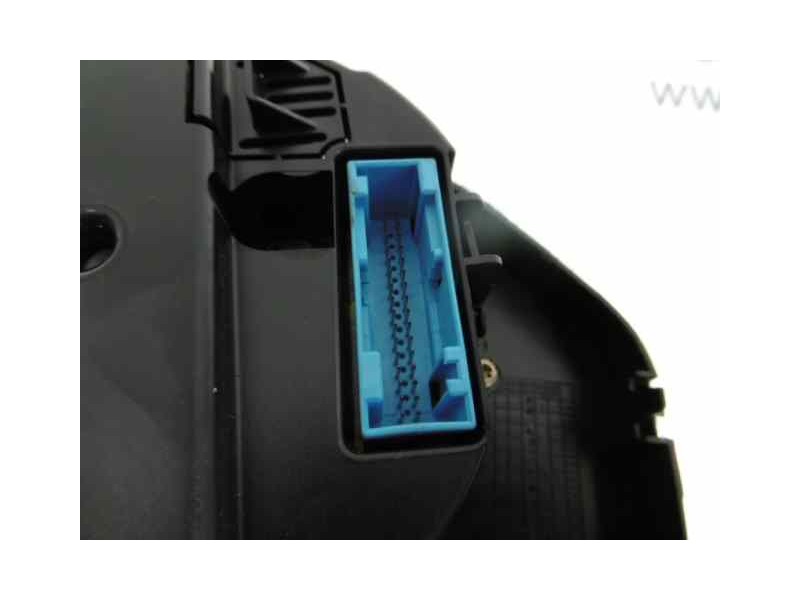 Recambio de cuadro instrumentos para audi a4 avant (b5) 2.5 tdi referencia OEM IAM 8D0907401H  