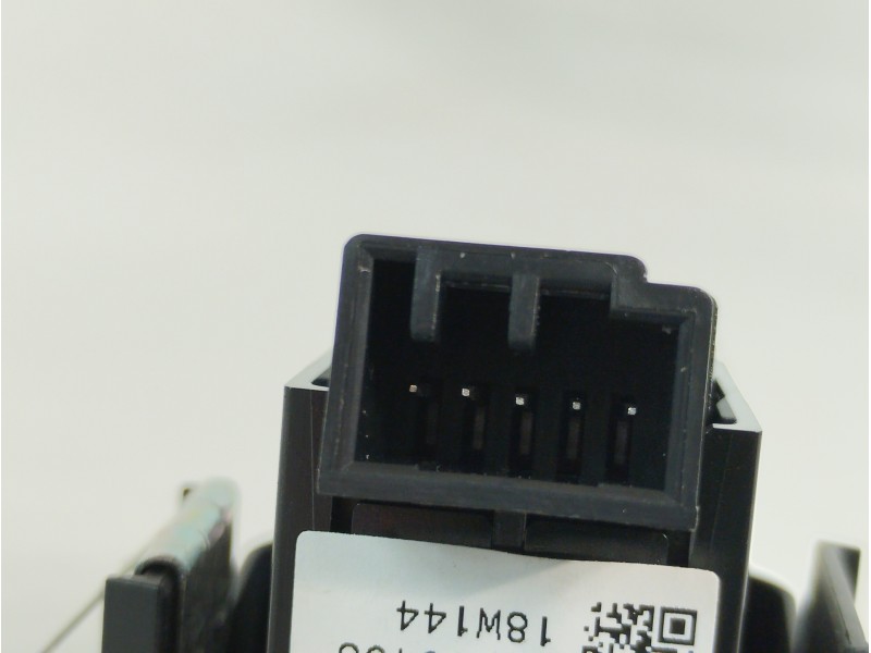 Recambio de mando elevalunas trasero derecho para volvo xc60 kinetic 2wd referencia OEM IAM 31433408  