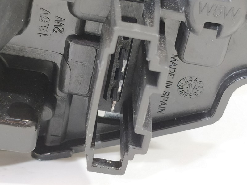 Recambio de piloto trasero derecho en porton para seat leon (5f1) reference plus referencia OEM IAM 5F0945094D 90042873 