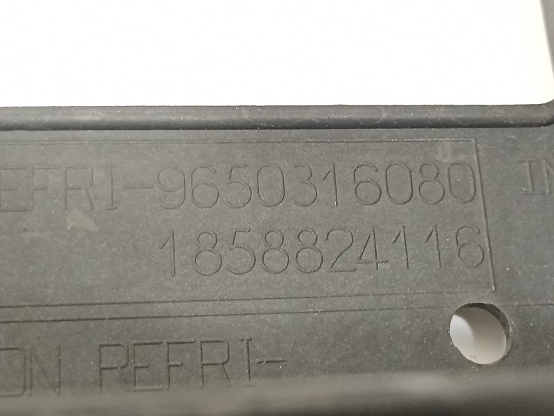 Recambio de panel frontal para citroën c4 berlina sx referencia OEM IAM 9650316080  