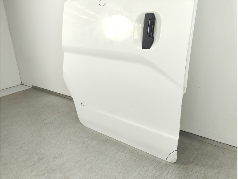 Recambio de puerta lateral corredera derecha para nissan nv 200 (m20) evalia premium referencia OEM IAM   
