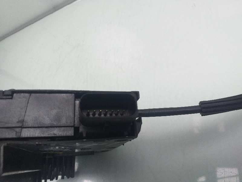 Recambio de cerradura puerta delantera izquierda para peugeot 308 sw allure referencia OEM IAM 9810309480  
