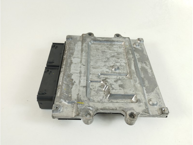 Recambio de centralita motor uce para volvo xc60 kinetic 2wd referencia OEM IAM 32242005 D5E1C 