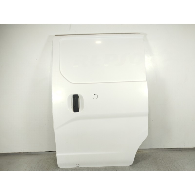 Recambio de puerta lateral corredera izquierda para nissan nv 200 (m20) evalia premium referencia OEM IAM   