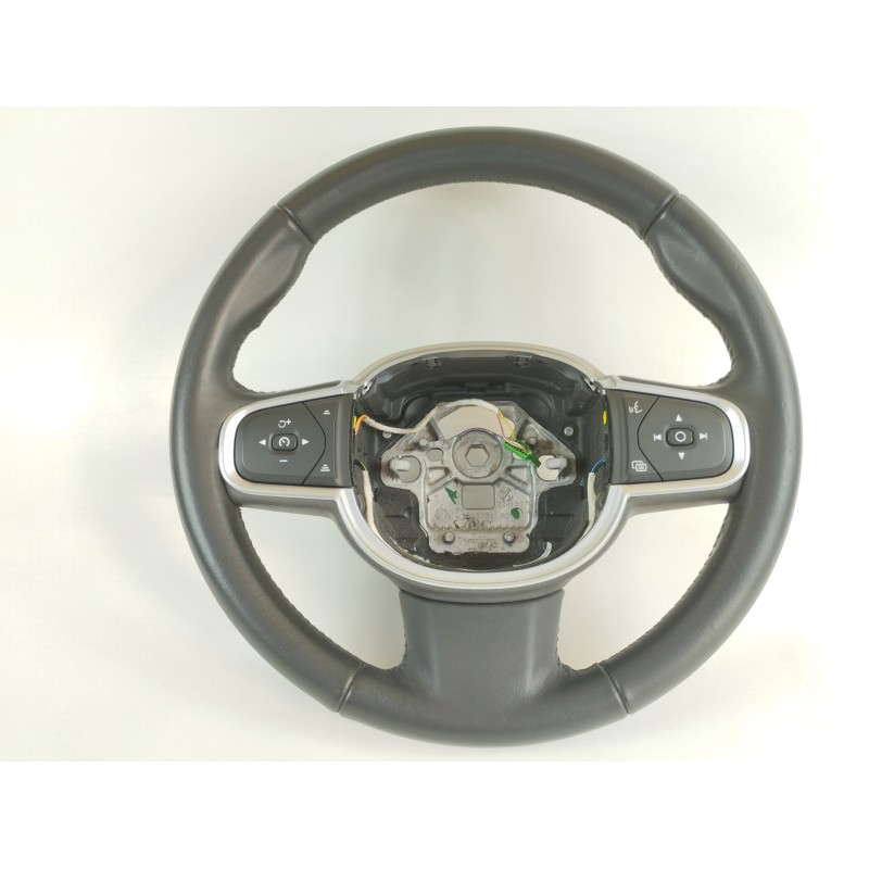 Recambio de volante para volvo xc60 kinetic 2wd referencia OEM IAM 32288779  