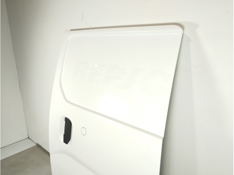 Recambio de puerta lateral corredera izquierda para nissan nv 200 (m20) evalia premium referencia OEM IAM   