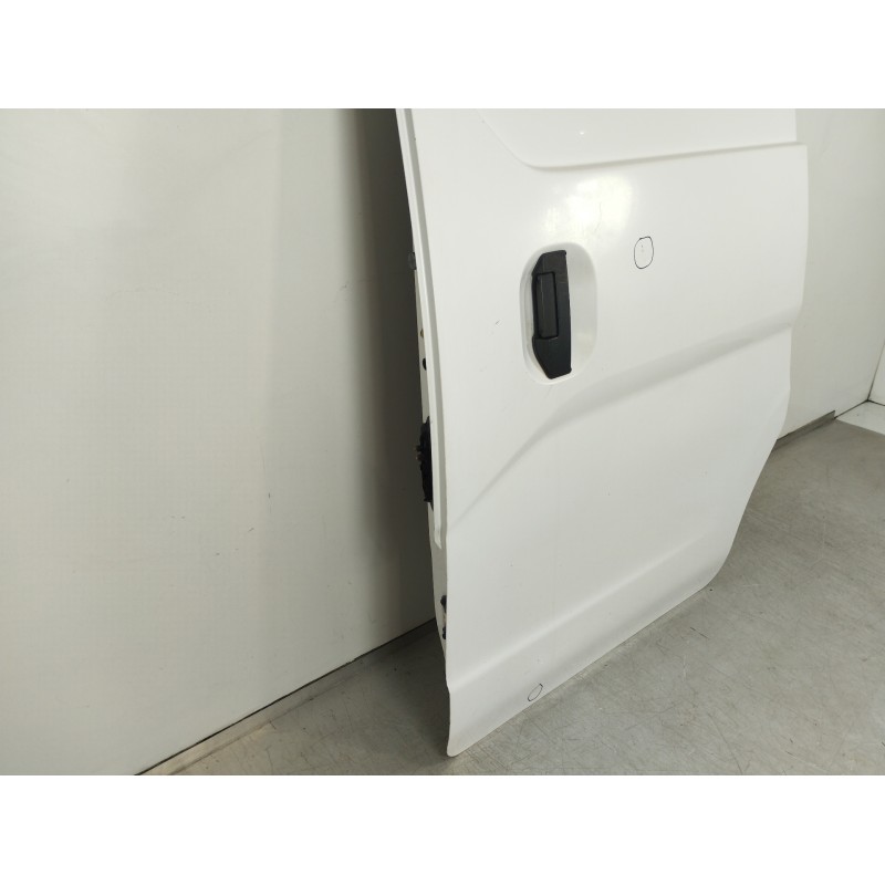 Recambio de puerta lateral corredera izquierda para nissan nv 200 (m20) evalia premium referencia OEM IAM   
