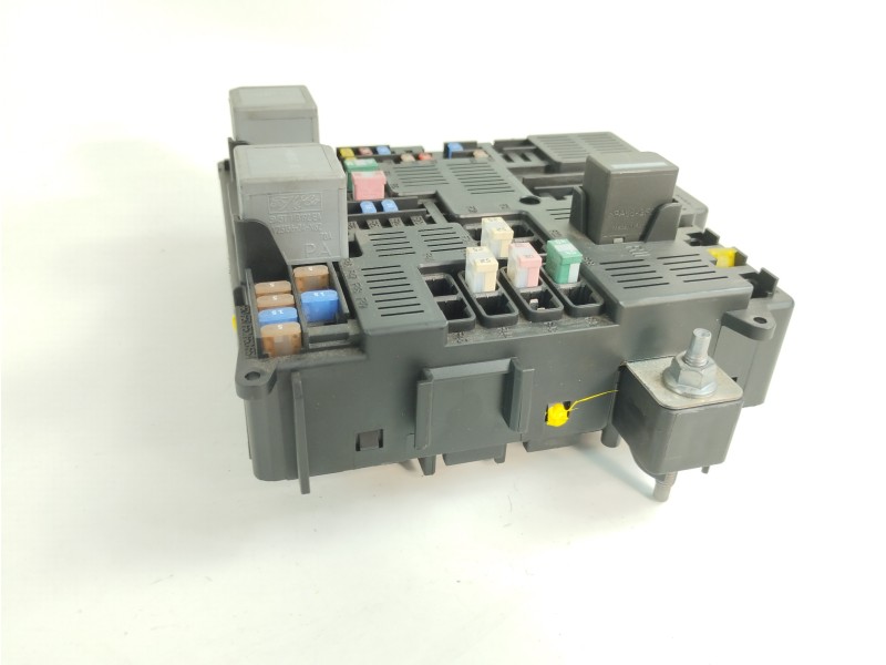 Recambio de caja reles / fusibles para volvo xc60 kinetic 2wd referencia OEM IAM 31473770  