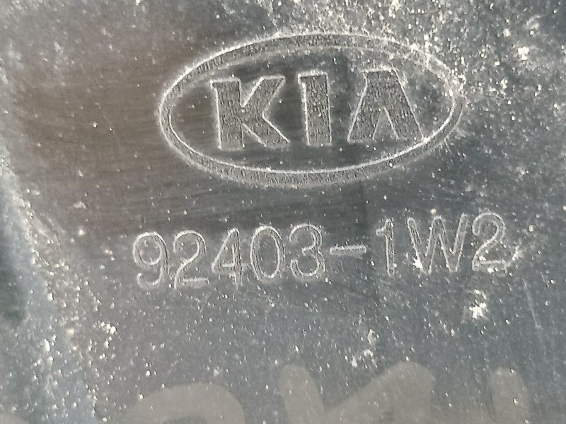 Recambio de piloto trasero izquierdo en porton para kia rio 1.4 cat referencia OEM IAM 924031W200  